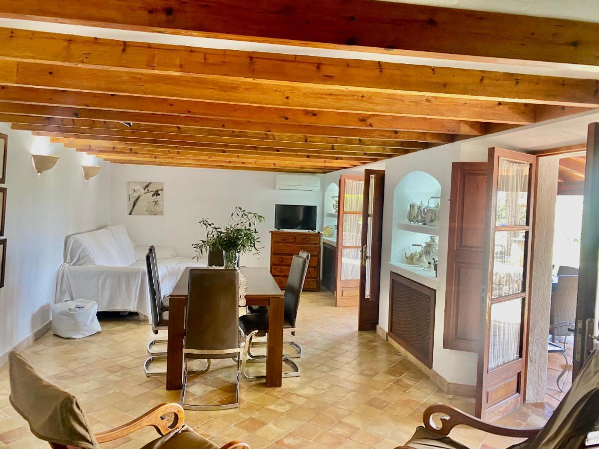 Puerto De Pollensa Villas And Apartments, With Private Mountain Ideal For Runners, Trailers,Near Puerto Pollensa Beach Approximately 5 Minutes Walking, Unique Experience In A Ullal Old Typical Mallorca House With Private Mountain And Near To The Beac Buitenkant foto